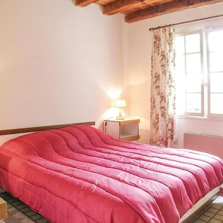 Holiday home Amazing In With 4 Bedrooms And Wifi Mesquer